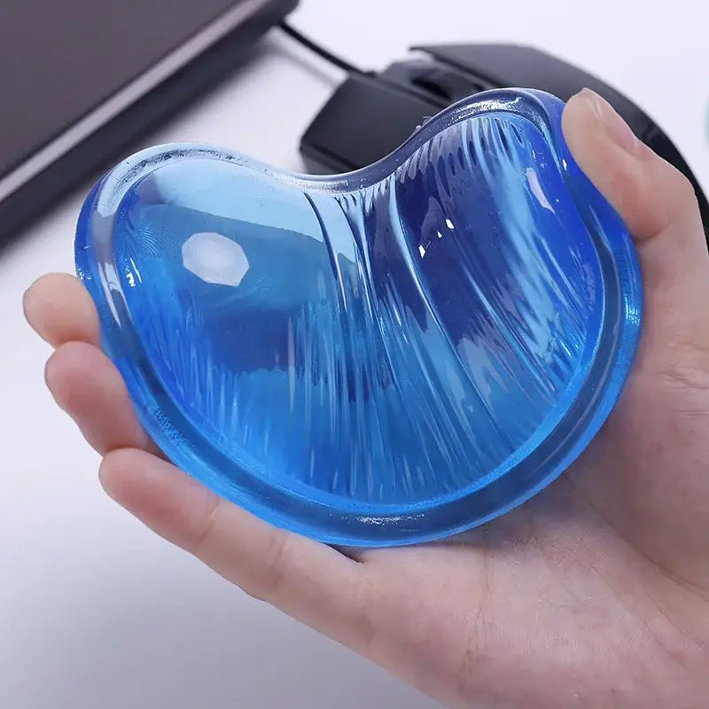 Upgrade Your Workspace with Fashion Silicone Heart-Shaped Wrist Pads